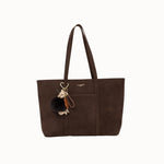 Sac cabas Solis chocolat vue de face sur fond blanc avec la breloque