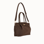 Sac cabas Tessa chocolat vue de trois-quarts avec la bandoulière