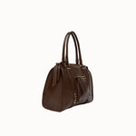 Sac à main Ariana chocolat vue de trois-quarts, poche zippée