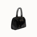 Sac à main Ariana noir vue de trois-quarts sur fond clair