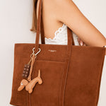 Sac cabas Solis camel porté à l'épaule, vue de dos