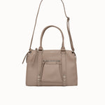 Sac à main Noema beige vue de face avec la bandoulière